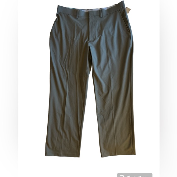 J.M. Haggar Other - NWT J.M. Haggar premium dress pant 36X29 gray flat front classic fit
B